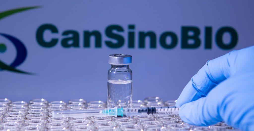 Nuevo lote de CanSino llega al AICM