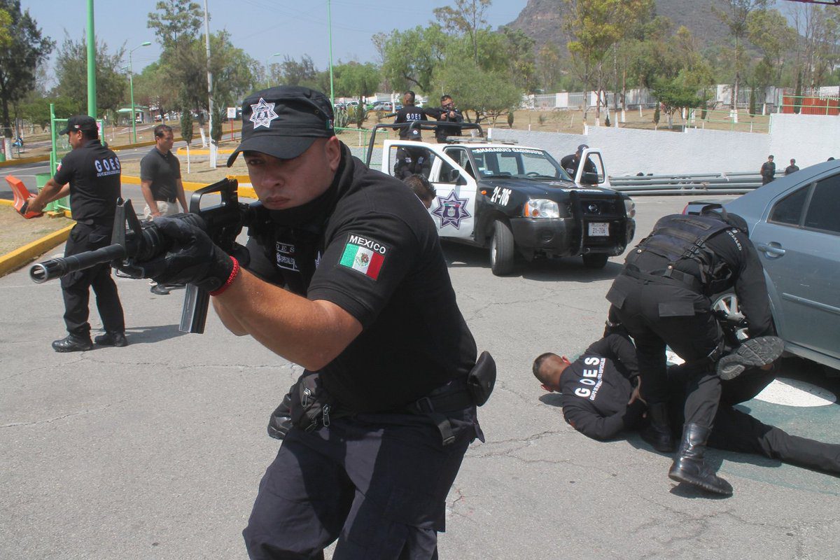Por robo y secuestro, detienen a cuatro policías de Ecatepec