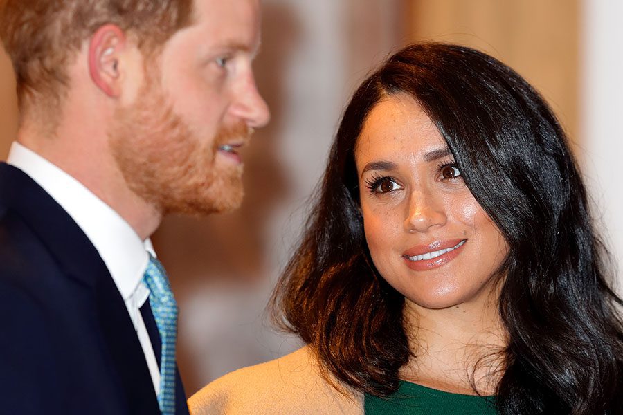 Reaparece príncipe Harry en concierto con causa, sin Meghan Markle
