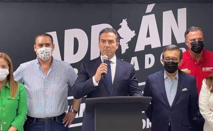 Adrián de la Garza reconoce derrota en Nuevo León
