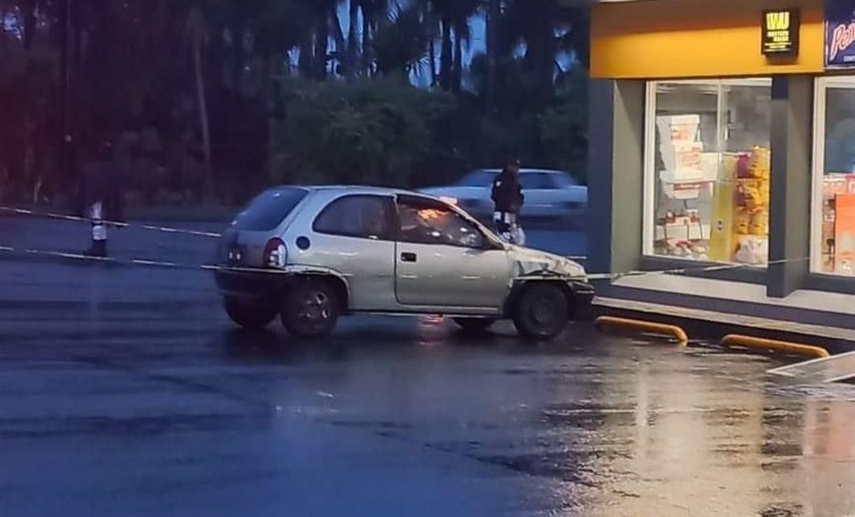 Asesinan a una mujer dentro de su auto en Veracruz