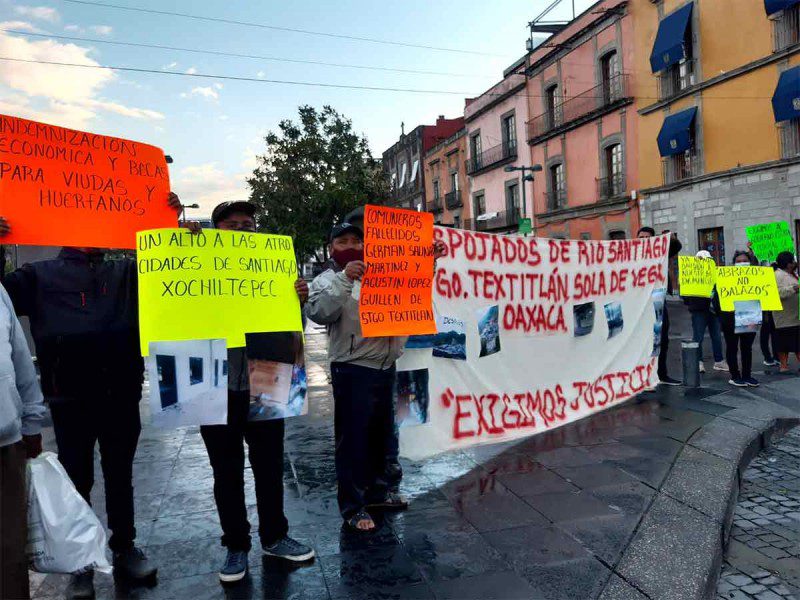Piden desplazados apoyo para regresar a sus casas en Oaxaca