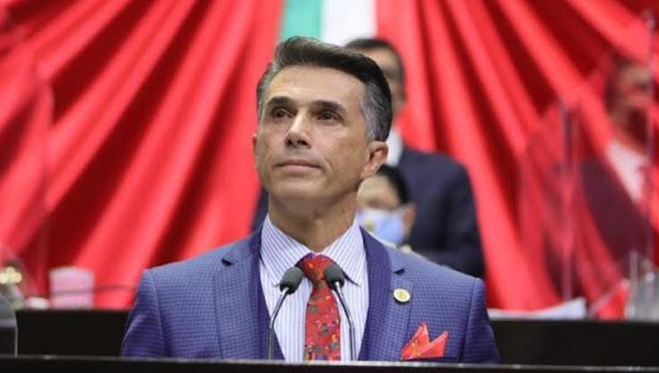 Y tú te despides con Mariachi Tantita madre no?; Mayer a Gatell