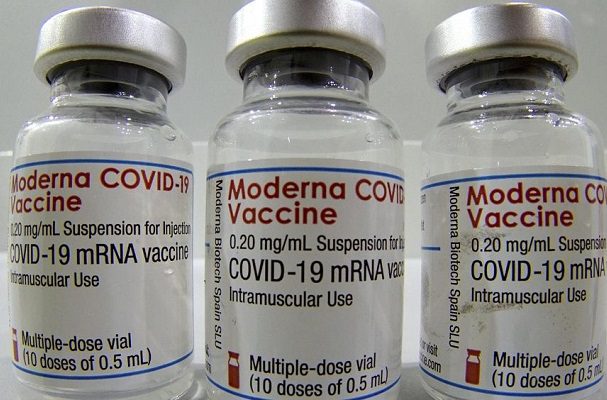 Moderna solicita aprobación total de su vacuna en EU