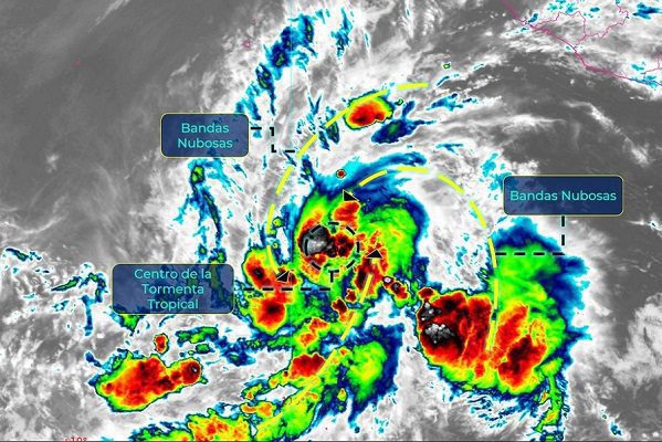 Tormenta tropical "Blanca" se aleja de las costas mexicanas, reporta SMN
