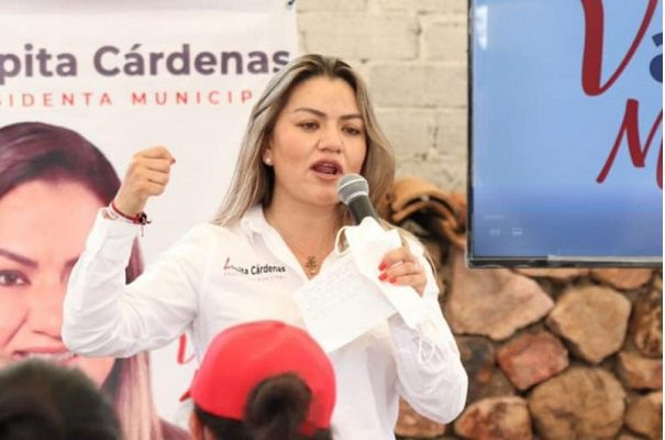 Atacan a familia y equipo de campaña de candidata en Querétaro