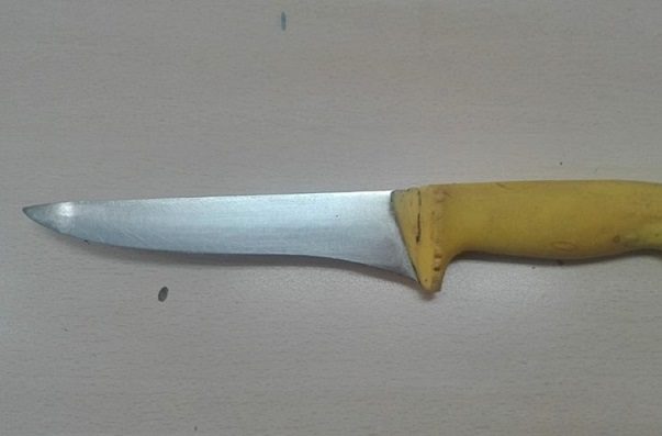 En España, empleada corta el pene de su jefe para defenderse de abuso sexual