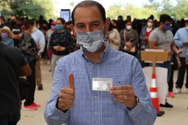 Marko Cortés llama a AMLO a que "al menos hoy" saque las manos del proceso electoral