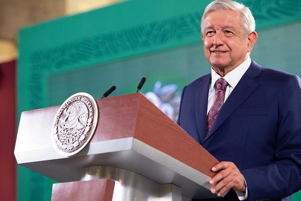 Gobierno de México llama a votar con una imagen de AMLO