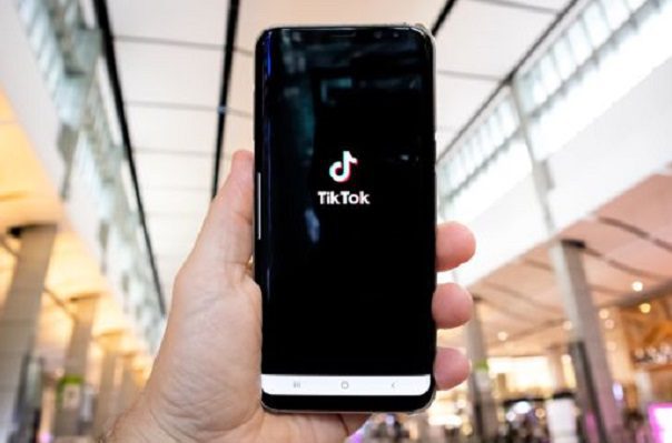 Biden retira órdenes para prohibir TikTok y WeChat en EE.UU.