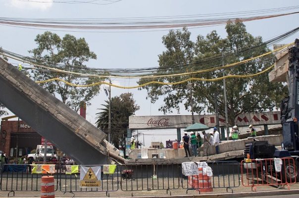 AMLO pide "investigar a todos" por el colapso en la Línea 12