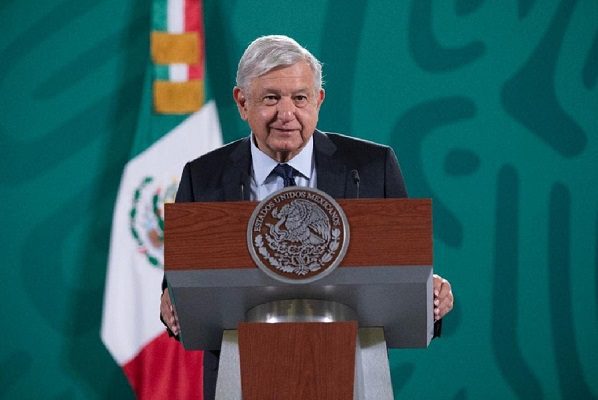 AMLO condena actuación de influencers que violaron la veda electoral