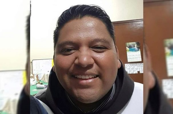 Asesinan a sacerdote en enfrentamiento entre grupos criminales, en Durango
