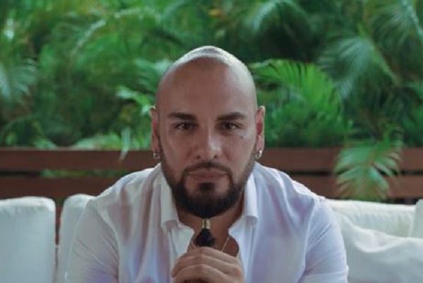 Ricardo Ponce niega denuncias sobre sostener una secta sexual