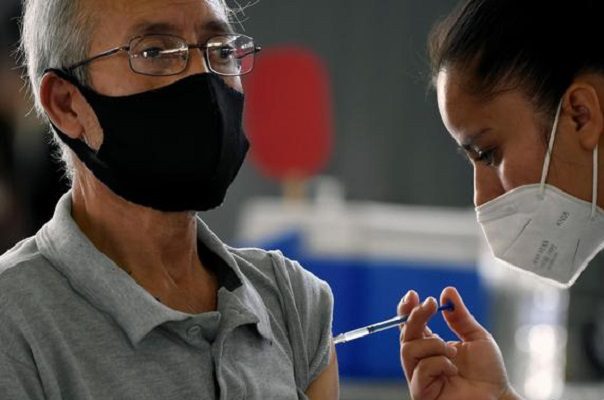 Vacunación en frontera norte inicia mañana en Baja California