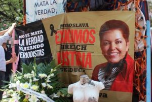 Dan ocho años de cárcel a ex alcalde de Chínipas por asesinato de Miroslava Breach