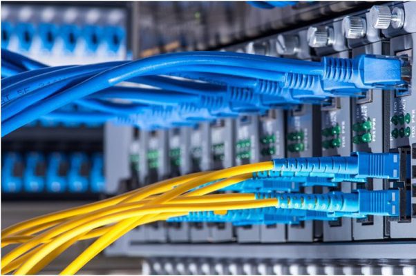 Reportan fallo global en páginas de servicios de bancos y aerolíneas