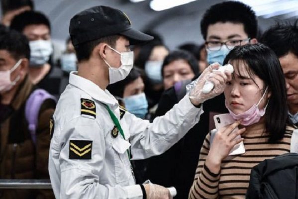 China reporta haber administrado más de mil millones de vacunas contra Covid-19