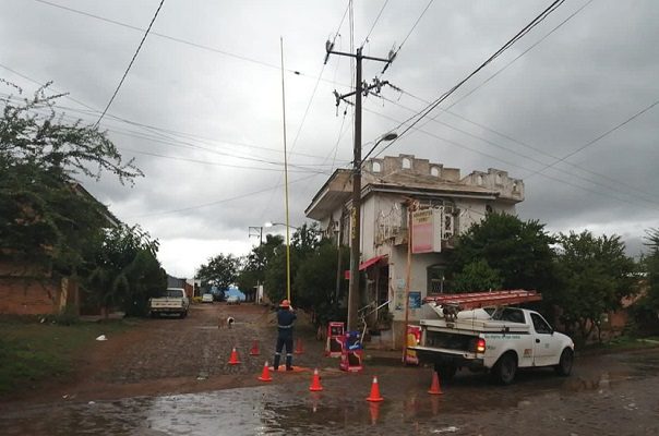 "Claudette" y "Dolores" dejan muertos en su paso por EU y México