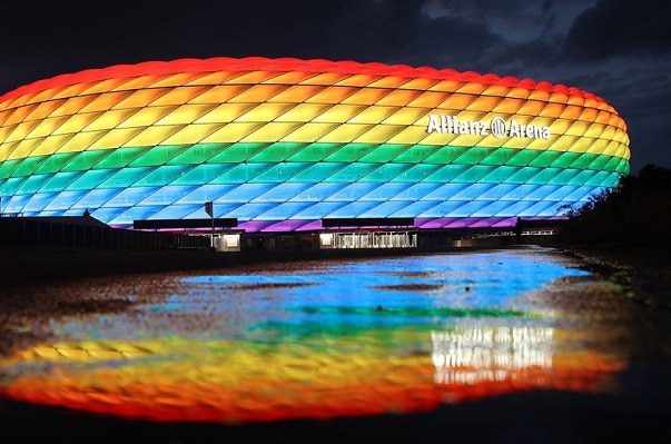 La UEFA rechaza iluminación arcoíris del Allianz Arena