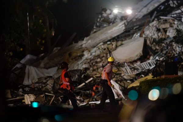 Cuatro muertos y 159 desaparecidos tras derrumbe de edificio en Miami