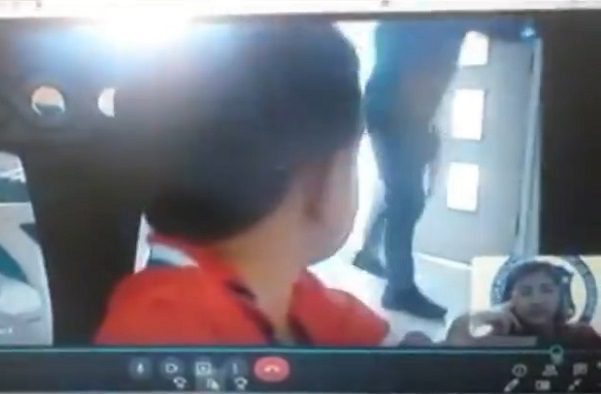 Ladrón roba casa mientras niño tomaba clase virtual #VIDEO