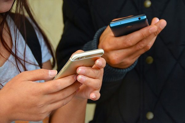 Presidencia impugna suspensión a padrón de telefonía