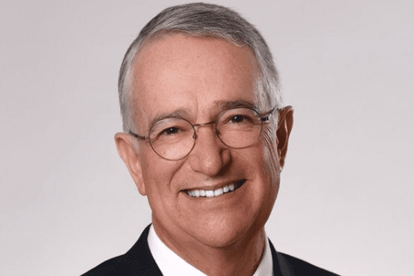 Salinas Pliego piensa implementar bitcoin en Banco Azteca