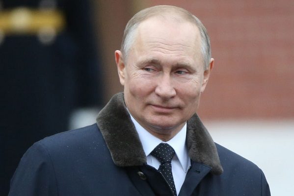 Vladimir Putin confirma que fue vacunado con la Sputnik V