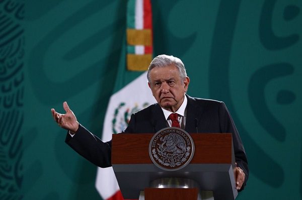 AMLO analiza realizar recorrido por zona de derrumbe de la L12