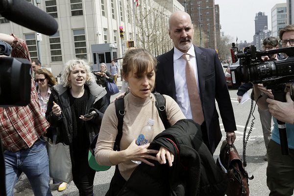 Dan tres años de prisión a Allison Mack por caso NXIVM