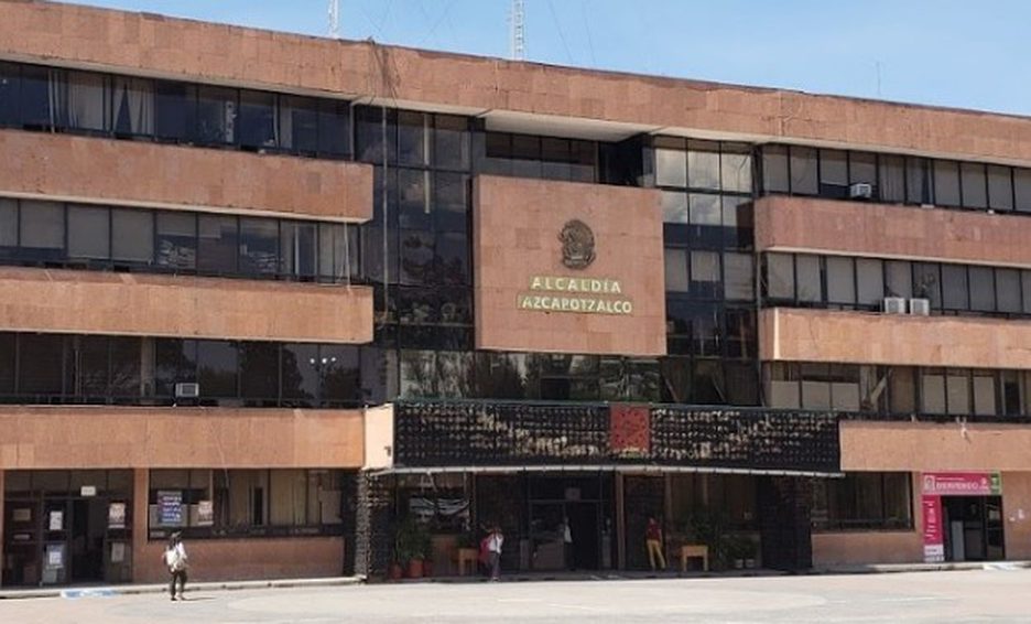 Trabajadores de CdMx vacunados contra covid regresarán a oficinas el lunes