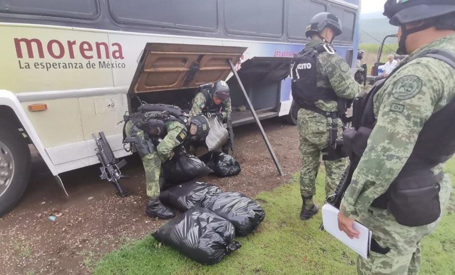 Sedena y Guardia Nacional aseguran heroína y cristal en Michoacán