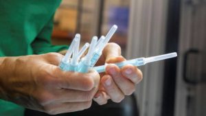 Baja California inicia registro de vacunación a personas mayores de 18 años