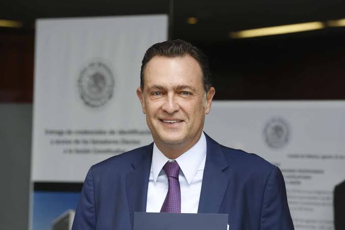 Mauricio Kuri aventaja en Querétaro