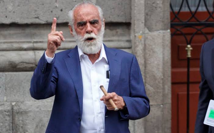 Fernández de Cevallos exige a FGR dar seguimiento a denuncia contra AMLO
