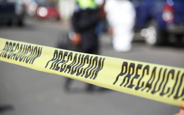 Hallan cuerpo de mujer en canal de Colima tras un día desaparecida