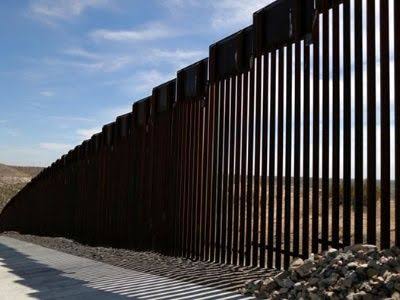 Biden recupera 2 mil 200 mdd que Trump desvió para el muro