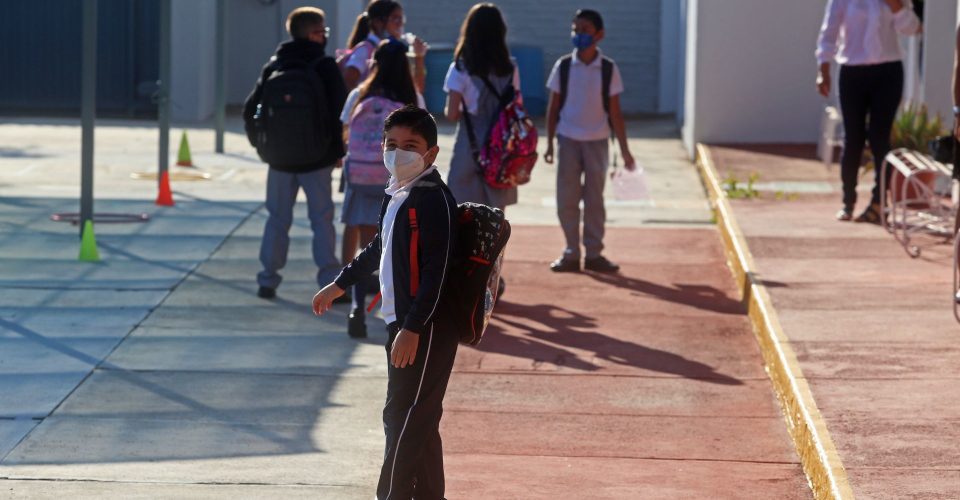 Por cada caso positivo de covid-19 en escuelas, hay 10 sospechosos, informa Sedesa