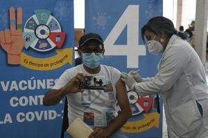 Recibe Honduras 1.5 millones de vacunas contra covid-19 donadas por EU