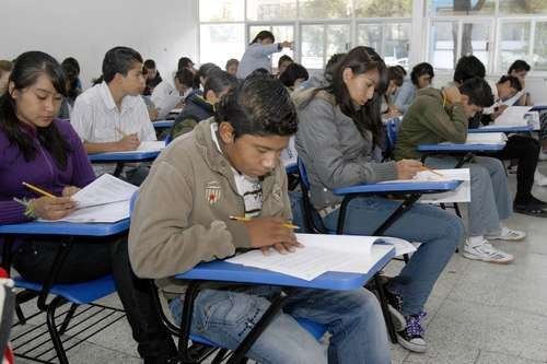 Disminuyó casi 10% la matrícula de aspirantes a nivel medio superior