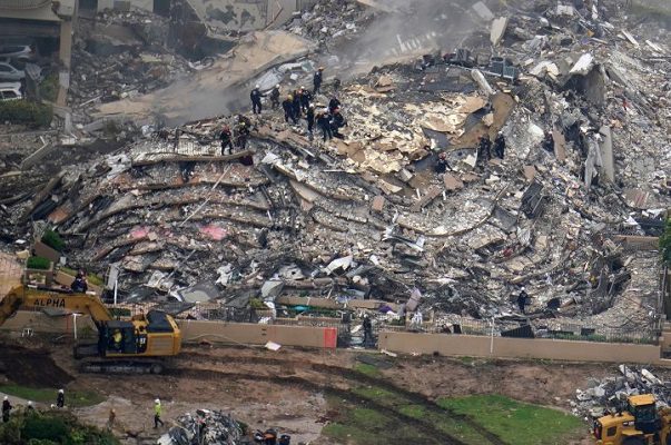 Suspenden temporalmente labores de rescate en edificio colapsado en Miami