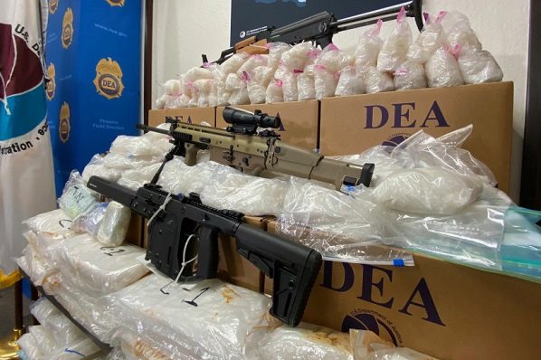 México acuerda con DEA combatir el tráfico de drogas