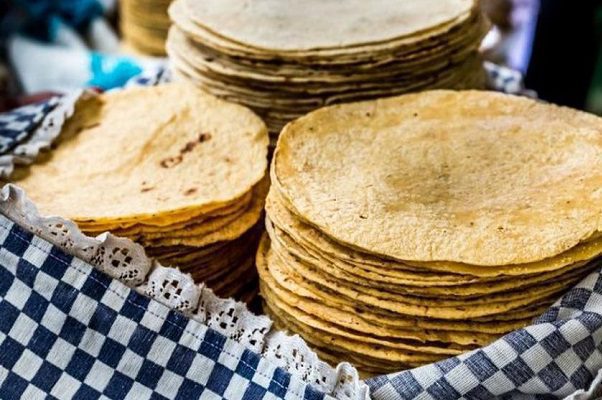 Kilo de tortilla se registra en casi 30 pesos, alerta la Profeco