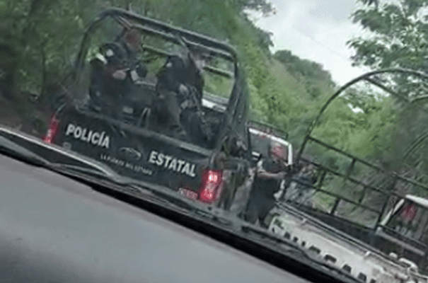 Grupo crminal atacó a balazos a policías en Otzoloapan #VIDEO