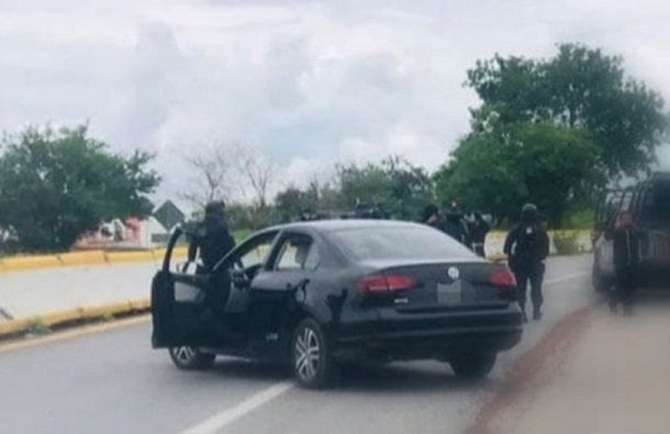 Enfrentamiento entre policías y civiles armados deja cinco muertos en Iguala
