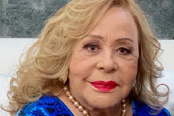 Silvia Pinal reaparece tras salir de hospitalización #VIDEO