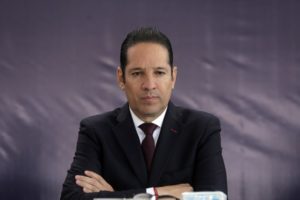 Por segunda vez, el gobernador de Querétaro da positivo a Covid-19