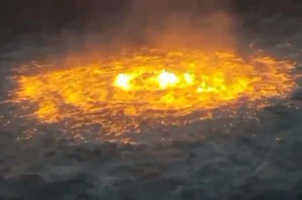 Incendio en ducto de Pemex genera críticas internacionales