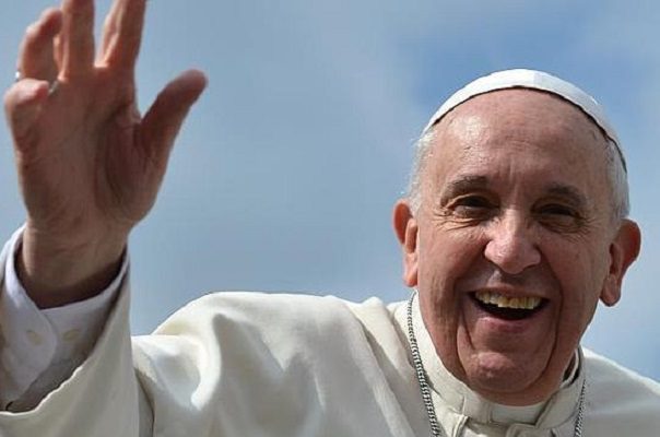 Tras operación, el Papa Francisco permanecerá 7 días internado